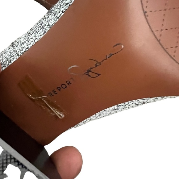 Report Signature Toby White Crackle Pointed Toe Booties, size 6.5 - Picture 12 of 15